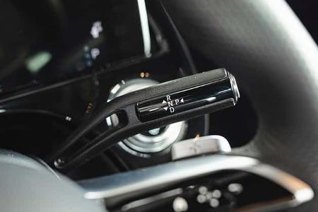 Mercedes E-Klasse T, Lenkradtasten