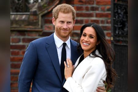 Meghan zeigt Halloween-Vorbereitungen: Prinz Harry schnitzt Kürbisse