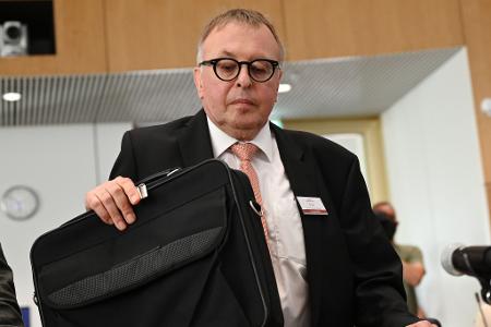 Pföhler war bei der Flutkatastrophe Landrat im Landkreis Ahrweiler. (Archivbild)