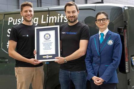 10/2025 Kia PV5 Transporter Guiness Weltrekord Reichweite