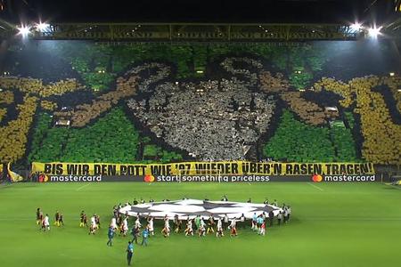 Champions League: Borussia Dortmund - Tottenham Hotspur - Im Rückspiel des Achtelfinals der Königsklasse geht es für den BVB um alles. Das merken auch die Fans und unterstützen ihr Team mit einer übergroßen Abbildung des Henkelpotts auf der Südtribüne.