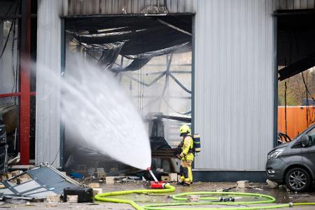 Am Vormittag hatten die Einsatzkräfte den Brand unter Kontrolle.