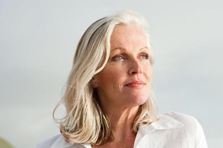 50+ bucht vier Monate im Voraus