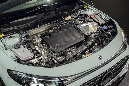 Mercedes CLA C 174 Verbrenner-Hybrid-Version