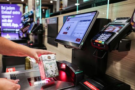 SB-Kassen sind im deutschen Einzelhandel inzwischen weit verbreitet.