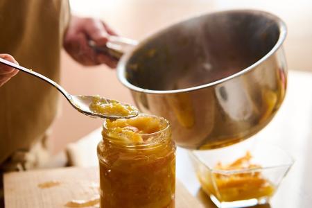 Marmelade oder Chutneys einmachen