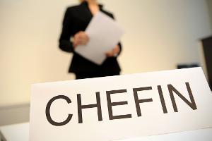 Der Frauenanteil auf Vorstandsposten der 160 börsennotierten deutschen Unternehmen stagniert nach einem Bericht der Allbright-Stiftung auf niedrigem Niveau. (Symbolbild)