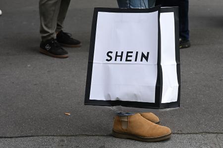 Shein zählt in Deutschland bereits zu den umsatzstärksten Onlinehändlern. (Archivbild)