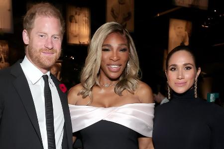 Preis für Serena Williams: Prinz Harry und Herzogin Meghan feiern mit