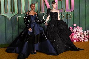 Cynthia Erivo und Ariana Grande bezaubern in Ballkleidern in London