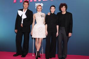 Diane Kruger zeigt sich in Paris im weißen Minikleid