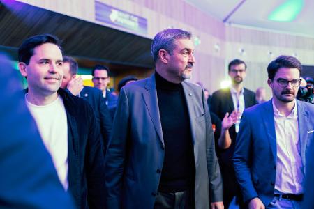 Söder sprach sich beim Deutschlandtag der Jungen Gruppe für weitere Verhandlungen mit der SPD aus. (Archivbild)