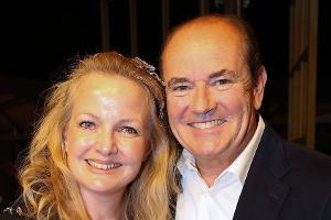 Moderator Wolfram Kons: So soll seine kirchliche Trauung werden