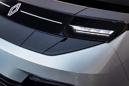 04/2025 Renault Trafic E-Tech Elektro-Transporter Kastenwagen