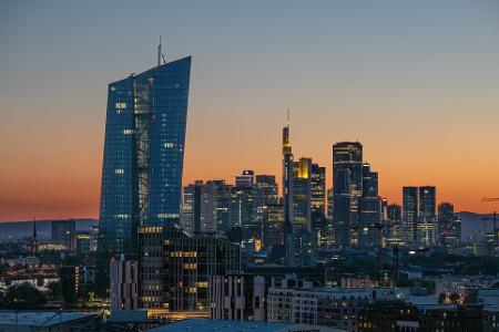 Die EZB beaufsichtigt die größten Banken im Euroraum direkt (Archivbild)