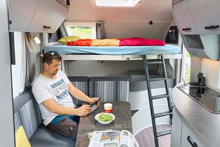 f_Knaus_Sport+Fun_Black-Edition_Sitzgruppe