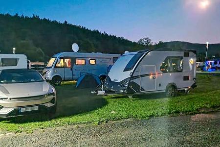 f_Knaus_Sport+Fun_Black-Edition_Campingwochenende