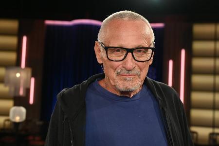 Konstantin Wecker räumt Beziehung zu 15-jähriger Schülerin ein