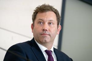 Lars Klingbeil hat durch Krebs gelernt, "was wirklich wichtig ist"