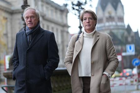 Auch Blocks Lebensgefährte, der Ex-Sportmoderator Gerhard Delling, ist angeklagt.