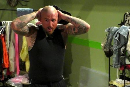 Warum hat Ex-Dschungelcamper Gigi Birofio plötzlich eine Glatze?