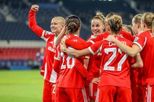 Bayern-Frauen auf Kurs: "Müssen daran glauben"