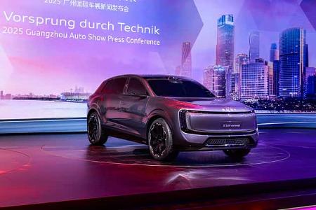 AUDI E SUV Concept