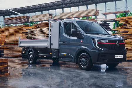 Renault Trucks Master Red Edition
