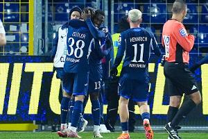 Duisburg bangt um Tabellenführung