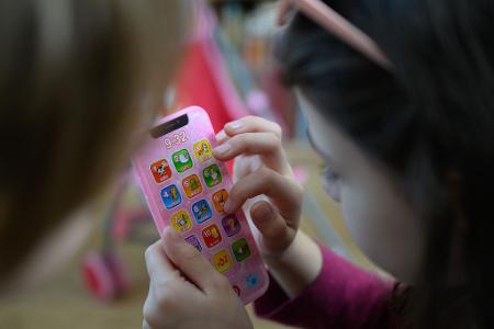 Für Kinderspielzeug in der EU gelten in einigen Jahren strengere Vorgaben. (Symbolbild)