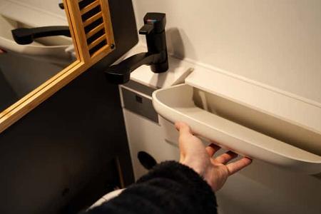 Campingbus, Renault Master, BS Camperwerk, Klappwaschbecken, Platz sparen