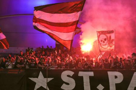 Pyrotechnik im Derby: Hohe Geldstrafe für St. Pauli