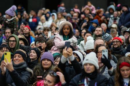 Für viele eine Thanksgiving-Tradition: Die Parade in New York schauen.