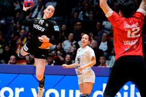 Tempo, Tore, Partystimmung: DHB-Frauen stürmen in WM-Hauptrunde