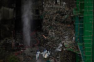 Die Sucharbeiten nach weiteren Leichen könnten noch Wochen andauern.