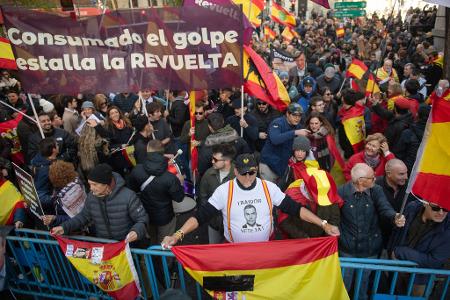 Die linke Minderheitsregierung gerät zunehmend unter Druck. 