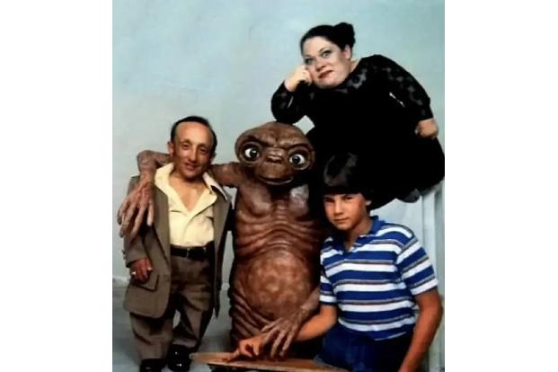 Pat Bilon, Tamara de Treaux, Matthew DeMeritt