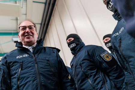 Die Kompetenzen der Bundespolizei werden ausgebaut. 