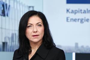 Wirtschaftsministerin Reiche wirbt in Frankfurt für den Standort Deutschland 