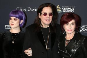 Ehefrau Sharon und Tochter Kelly denken an seinem Geburtstag an Ozzy
