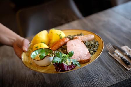 Kommen die Entlastungen auch auf den Teller? (Archivbild)