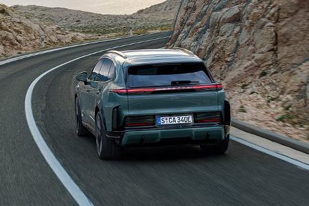 Porsche Cayenne Electric