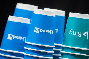 Eine technische Störung beim Internetanbieter Cloudflare hat etliche Webseiten und Online-Apps erneut unerreichbar gemacht, darunter auch das Karrierenetzwerk LinkedIn.