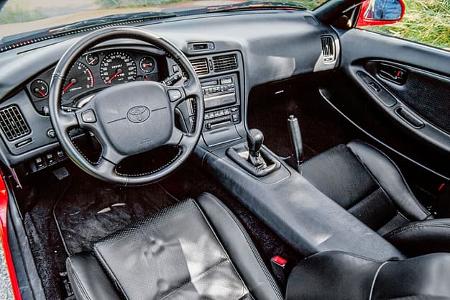 Toyota MR2 W1 (1985), Innenraum