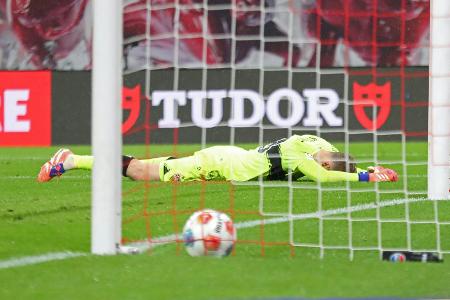 Torwartdebatte beim FC Bayern: Nübel oder Urbig?