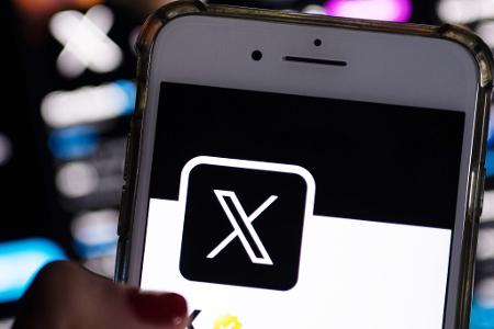 Laut X soll die EU-Kommission bei einem Beitrag gegen Regeln der Plattform verstoßen haben. (Archivbild)