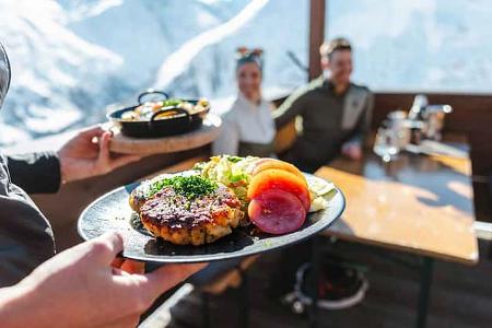 i_Winter_Alpen_Mittagspause