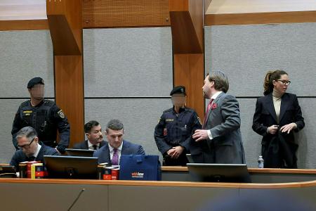 Das Ehepaar Benko hat sich laut Verteidigung zum ersten Mal seit Beginn der U-Haft von René Benko im Januar 2025 gesehen.