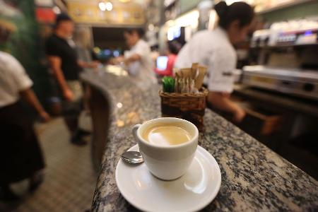 Bessere Alternative: Espresso schwarz