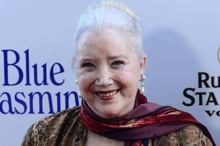 Sally Kirkland
